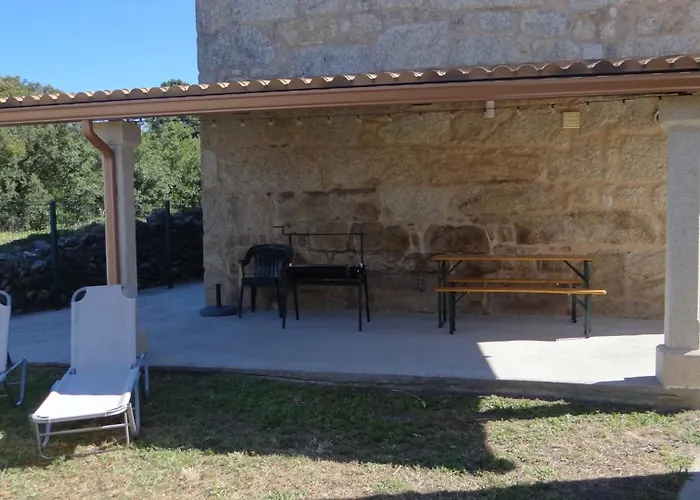 Recién Restaurada En Canedo Con Terraza